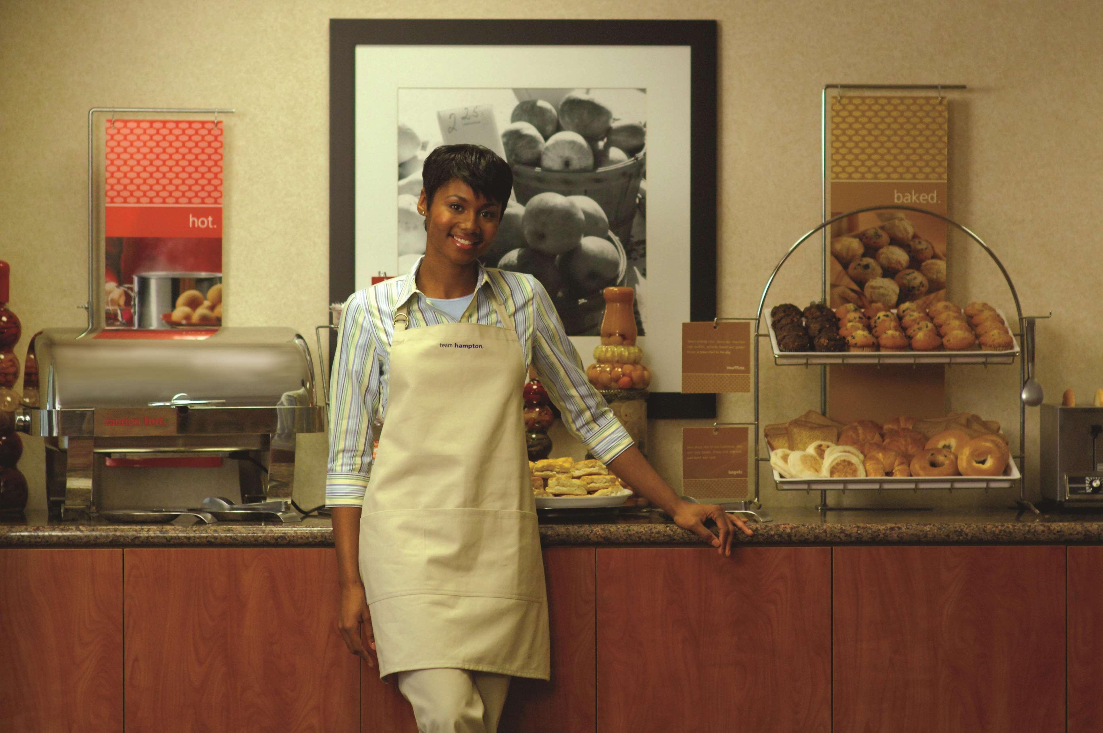 Hampton Inn & Suites Nashville at Opryland Restaurant bilde