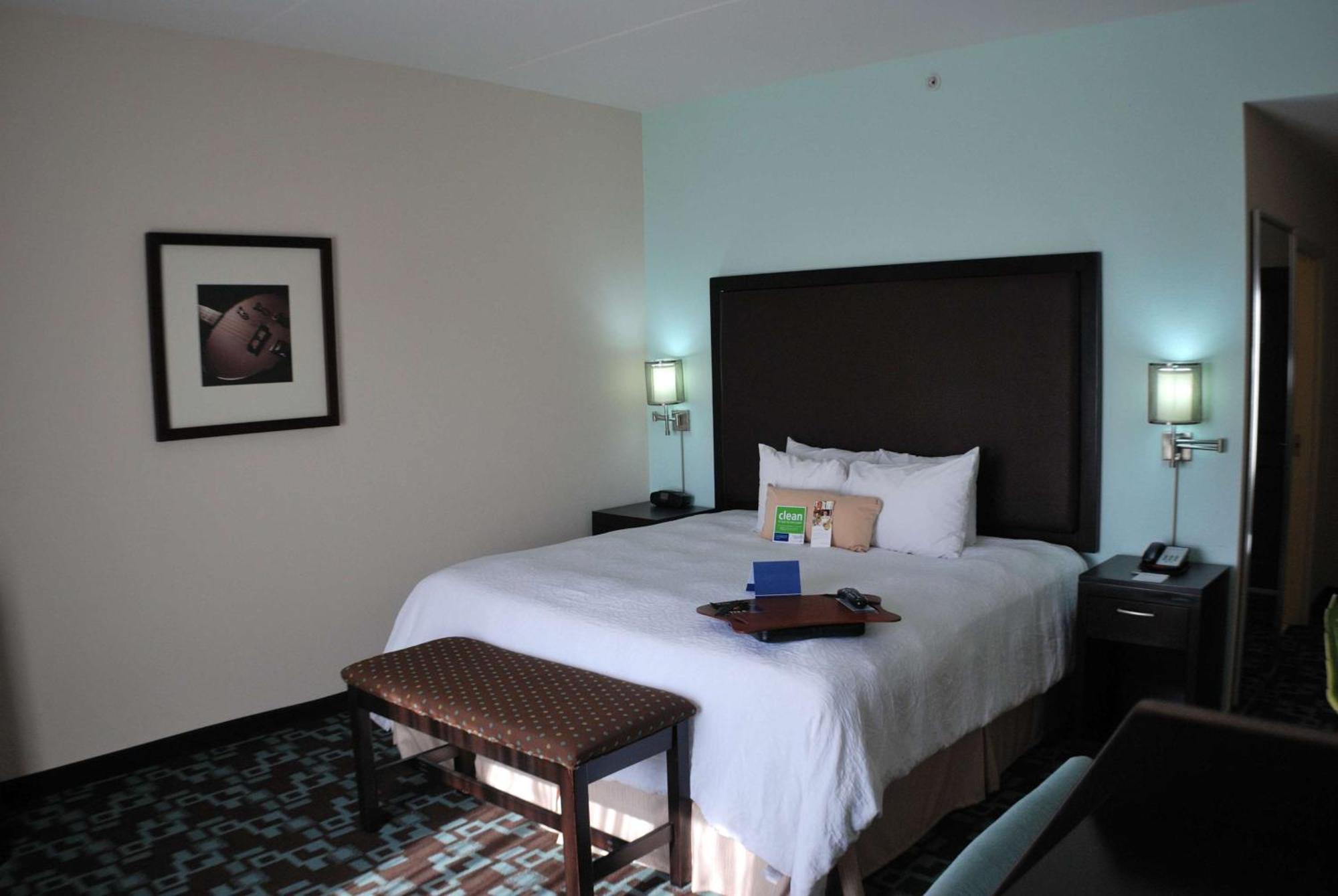 Hampton Inn & Suites Nashville at Opryland Eksteriør bilde